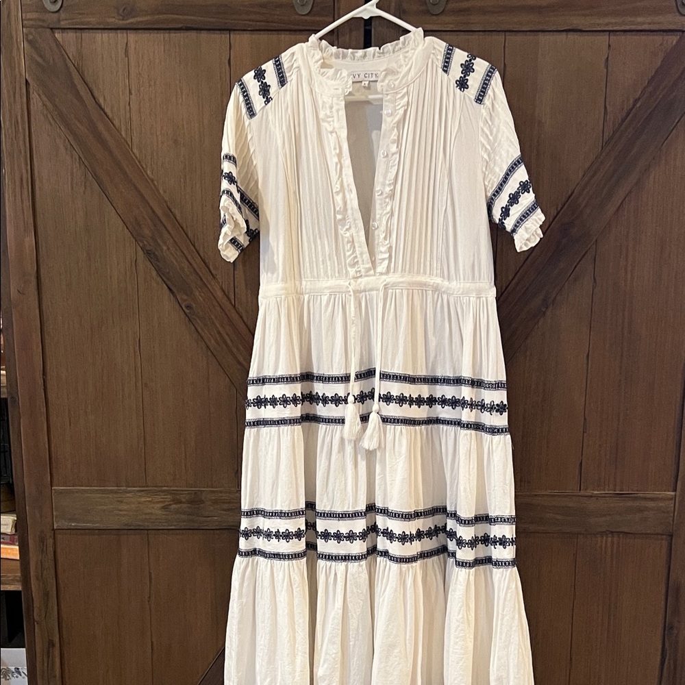 Ivy City Co White Maxi Dress with Navy Trim